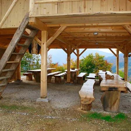 Kemping Piknik Prostor Gril Ljubno