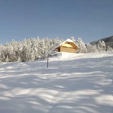 Kemping Piknik Prostor Gril Ljubno